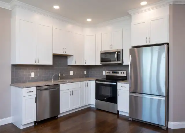 Property at 121 N Washington Ave Unit 202, Bergenfield, NJ, 07621, 1 bed, 1 bath, [object Object]