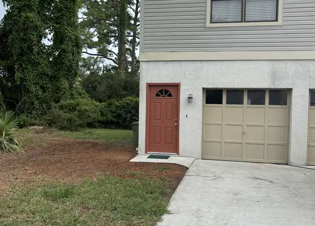 Property at 1615 Williams St, Jacksonville Beach, FL, 32250, 2 beds, 2 baths, [object Object]