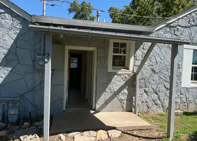 Property at 213 W Seneca St #3, Tahlequah, OK, 74464, 1 bed, 1 bath, [object Object]
