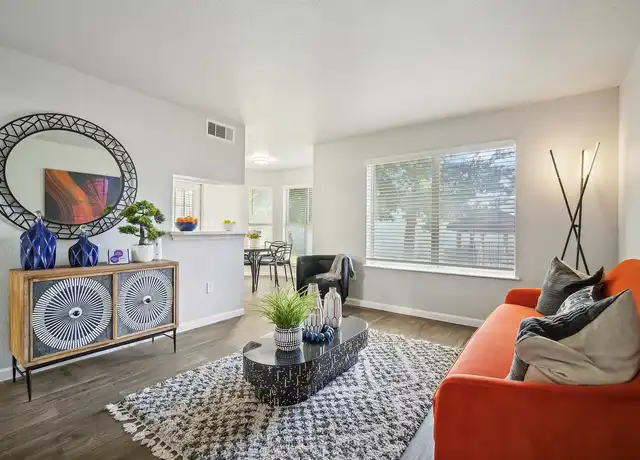 Property at Ovation Apartments - 2425 E Riverside Dr, Austin, TX, 78741, 1 bed, 1 bath, [object Object]