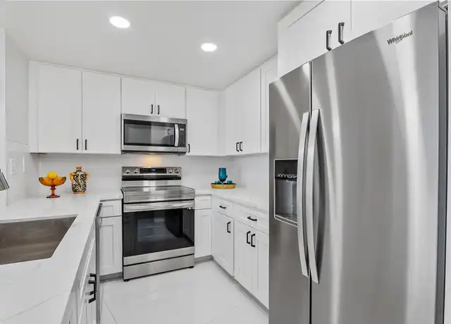 Property at 700 E Ocean Blvd #1203, Long Beach, CA, 90802, 1 bed, 2 baths, [object Object]