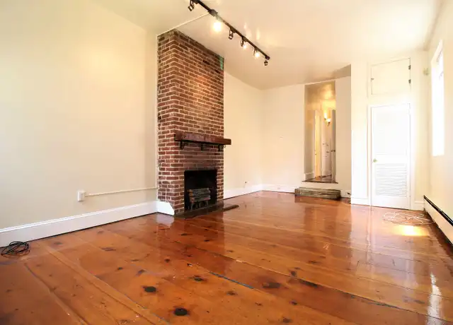Property at 404 S 9th St Unit 1R, Philadelphia, PA, 19147, 1 bed, 1 bath, [object Object]