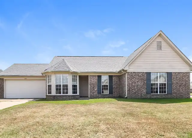 Property at 1649 Cherry Creek Dr, Southaven, MS, 38671, 3 beds, 2 baths, [object Object]
