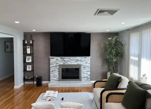Property at 38 Garland St, Everett, MA, 02149, 4 beds, 2 baths, [object Object]