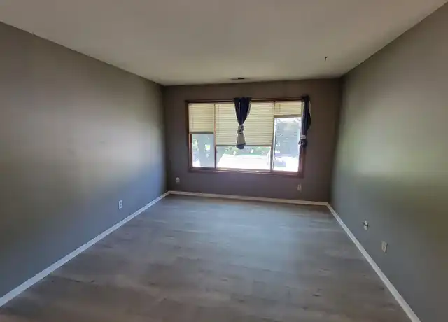Property at 3205 12th Ave Unit F, Council Bluffs, IA, 51501, 2 beds, 1 bath, [object Object]