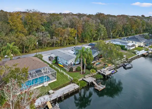 Property at 6901 E Richard Dr, Weeki Wachee, FL, 34607, 3 beds, 2 baths, [object Object]