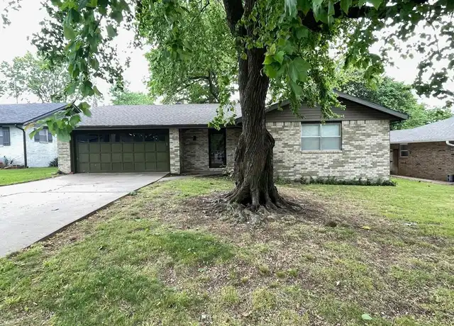 Property at 4003 Holt Ave, Springdale, AR, 72762, 3 beds, 2 baths, [object Object]
