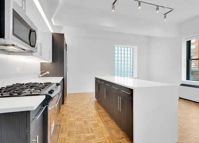 Property at 85 John St Ph 4, New York, NY, 10038, 5 beds, 2 baths, [object Object]