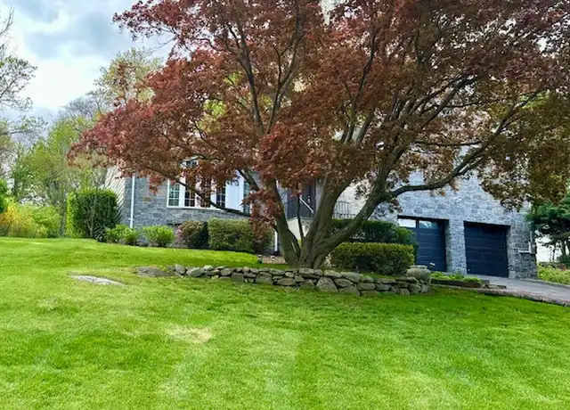 Property at 270 Victory Blvd, New Rochelle, NY, 10804, 3 beds, 2 baths, [object Object]
