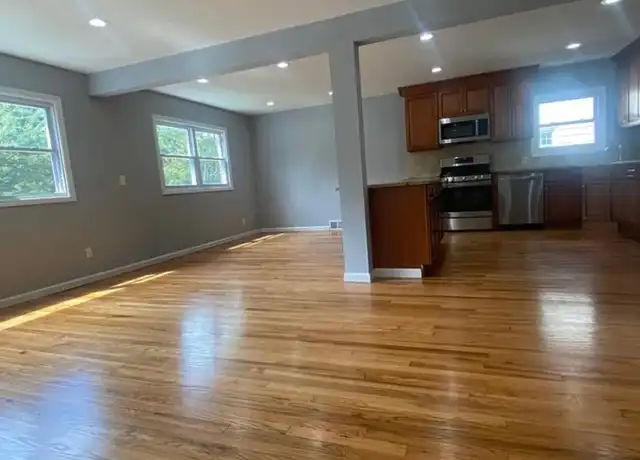 Property at 2089 Galloping Hill Rd Unit 1, Union, NJ, 07083, 3 beds, 1 bath, [object Object]