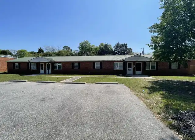 Property at 401 Beta St Unit C, Laurinburg, NC, 28352, 1 bed, 1 bath, [object Object]