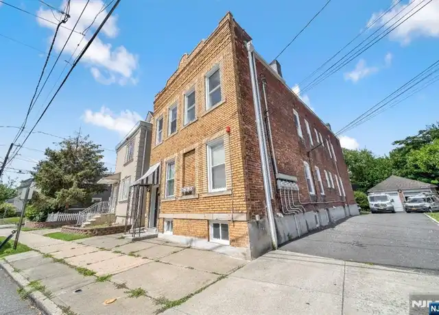 Property at 25 Market St Unit 4, Garfield, NJ, 07026, 2 beds, 1 bath, [object Object]