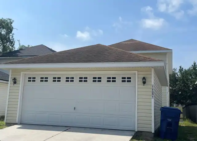 Property at 1090 Park Central Cir, Groveland, FL, 34736, 4 beds, 2 baths, [object Object]