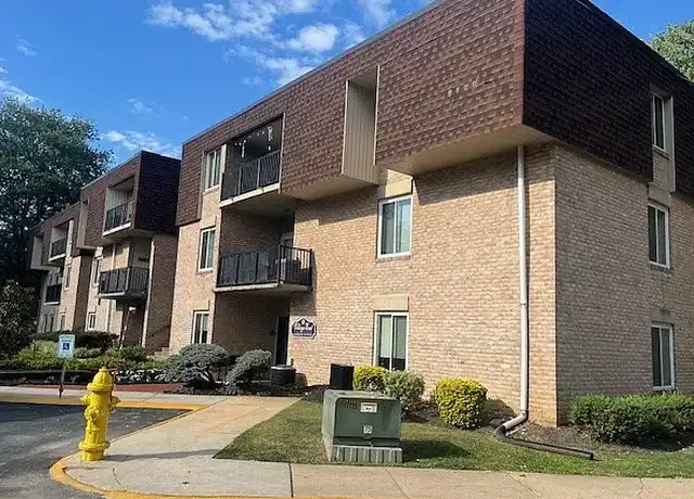 Property at Village East - 3400 Eastern Blvd, York, PA, 17402, 2 beds, 2 baths, [object Object]