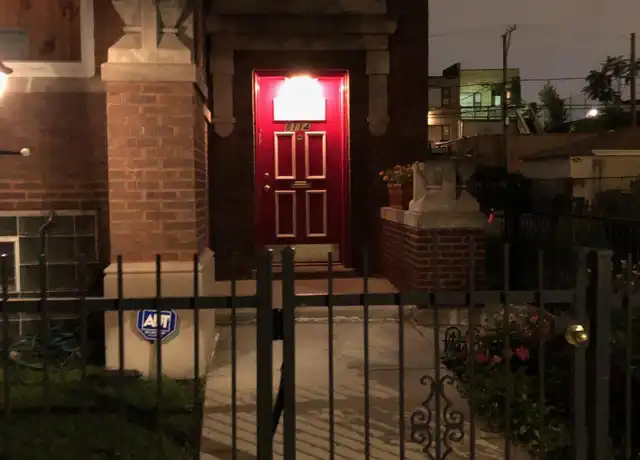 Property at 8114 S Justine St Unit 2, Chicago, IL, 60620, 3 beds, 1 bath, [object Object]