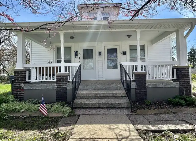 Property at 73 E Broadway St, Greenwood, IN, 46143, 1 bed, 1.5 baths, [object Object]