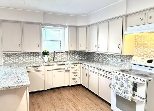 Property at 1110 George St, Rosenberg, TX, 77471, 3 beds, 1.5 baths, [object Object]