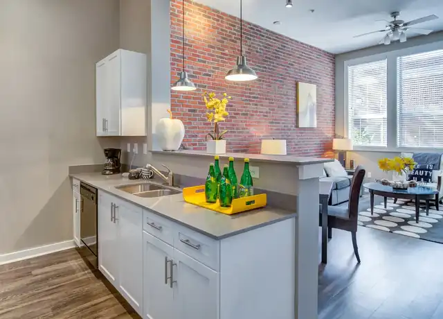 Property at Biltmore at Midtown - 855 W Peachtree St NE, Atlanta, GA, 30308, 1 bed, 1 bath, [object Object]