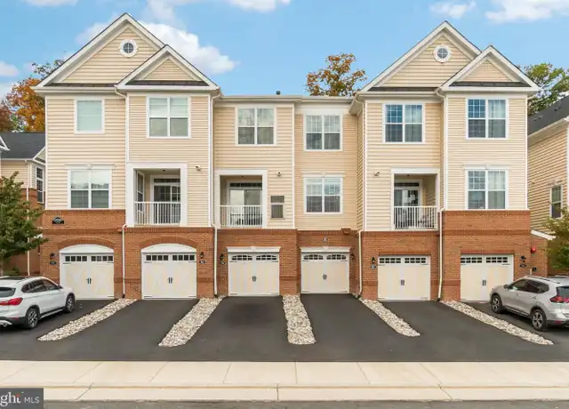 Property at 23225 Milltown Knoll Sq #104, Ashburn, VA, 20148, 2 beds, 2.5 baths, [object Object]