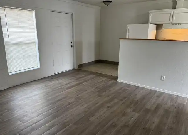 Property at 2705 W Tuckey Ln #3, Phoenix, AZ, 85017, 1 bed, 1 bath, [object Object]