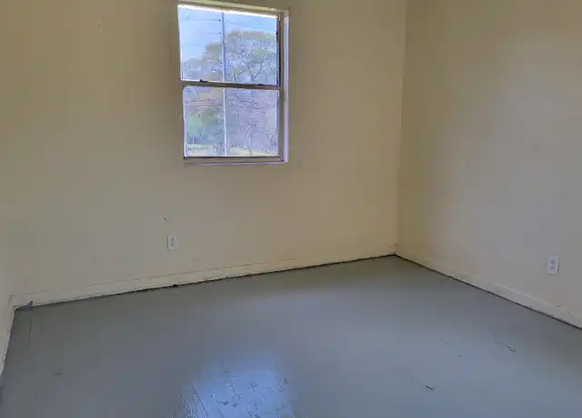 Property at 1783 W 3rd St, Jacksonville, FL, 32209, 3 beds, 1 bath, [object Object]