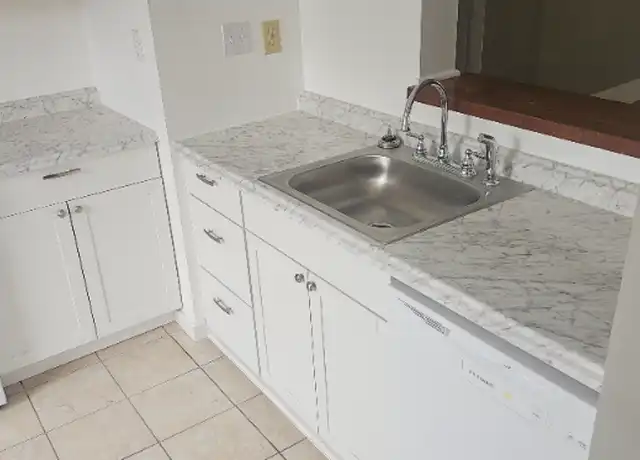 Property at 6312 Corbly Rd, Cincinnati, OH, 45230, 2 beds, 1 bath, [object Object]