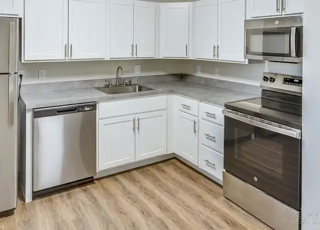 Property at The Lakes - 3218 W Cedar St, Allentown, PA, 18104, 1-3 bed, 1-2.5 bath, [object Object]