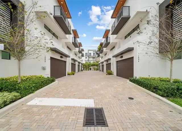 Property at 1054 N Victoria Park Rd, Fort Lauderdale, FL, 33304, 3 beds, 2.5 baths, [object Object]