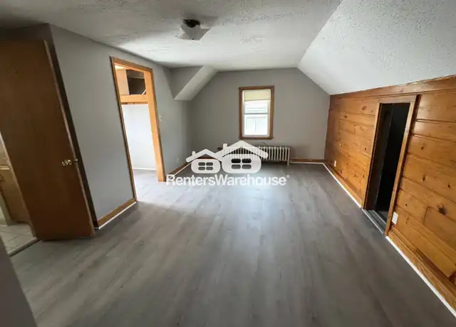 Property at 238 Macarthur St E Unit 2, South St Paul, MN, 55075, 1 bed, 1 bath, [object Object]
