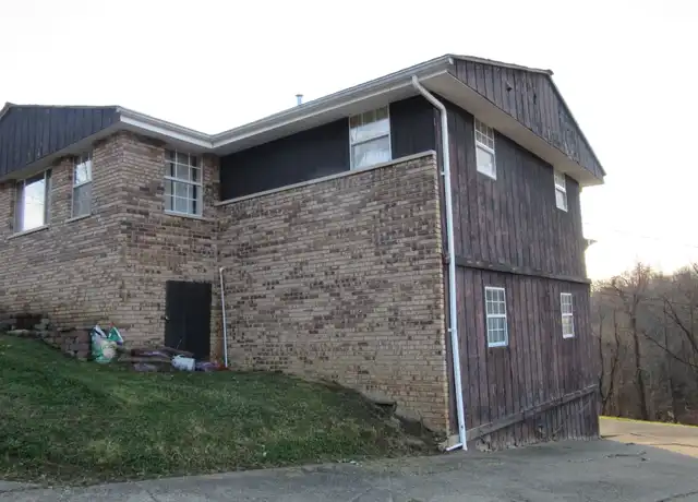 Property at 13 Circle Dr Unit B, Huntington, WV, 25701, 2 beds, 1 bath, [object Object]