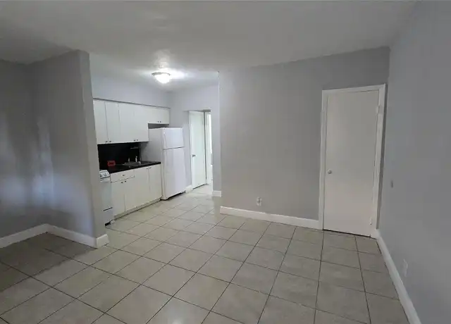 Property at 1012 NW 2nd Ave Unit 3, Hallandale Beach, FL, 33009, 1 bed, 1 bath, [object Object]