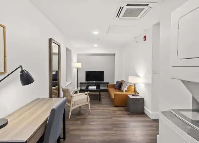 Property at 3835 Main St Unit 215, Kansas City, MO, 64111, 1 bed, 1 bath, [object Object]