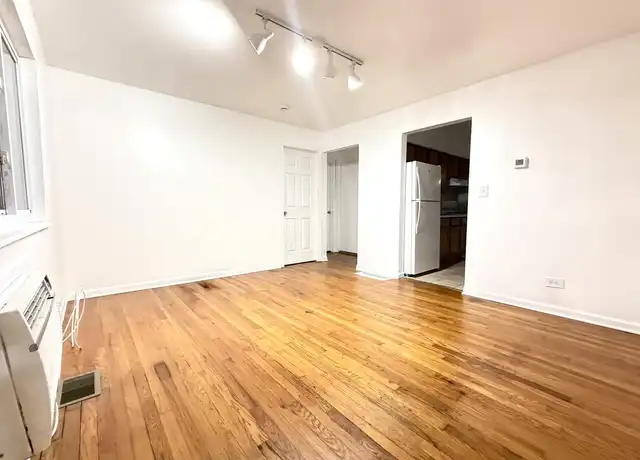 Property at 7224 Park Ave Unit 1, Summit, IL, 60501, 2 beds, 1 bath, [object Object]