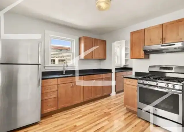 Property at 81 Beechcroft St, Brighton, MA, 02135, 2 beds, 1 bath, [object Object]
