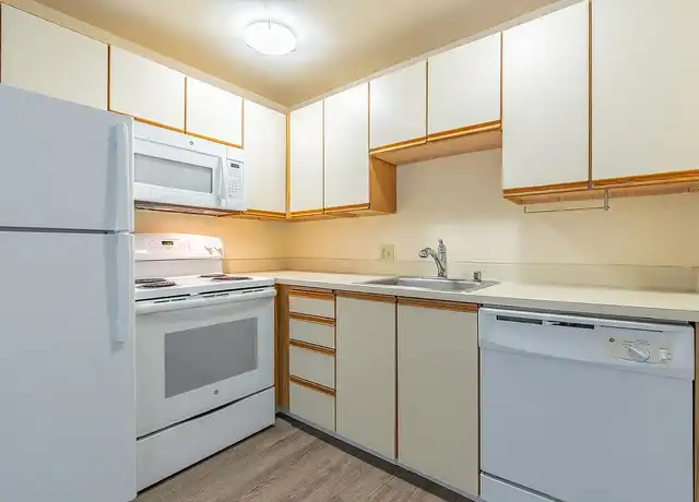 Property at Francis Ave Apartments - 3618 Francis Ave N, Seattle, WA, 98103, 0 beds, 1 bath, [object Object]
