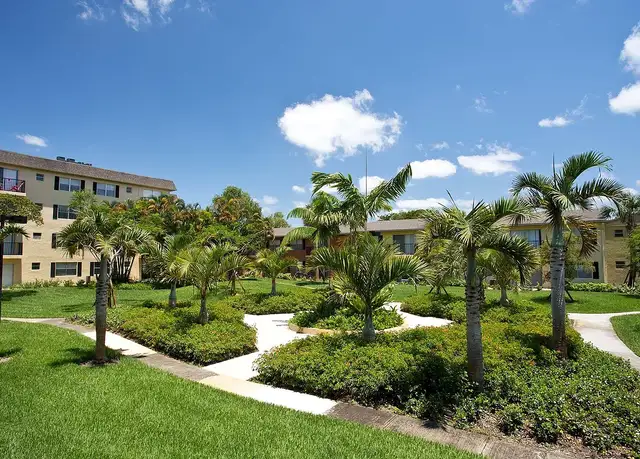 Photo of 7616 NW 5th St, Plantation, FL 33324