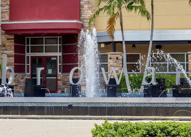 Photo of 7616 NW 5th St, Plantation, FL 33324