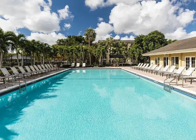 Photo of 7616 NW 5th St, Plantation, FL 33324