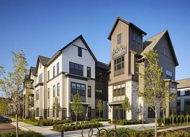 Photo of 1111 N Milwaukee Ave, Vernon Hills, IL 60061