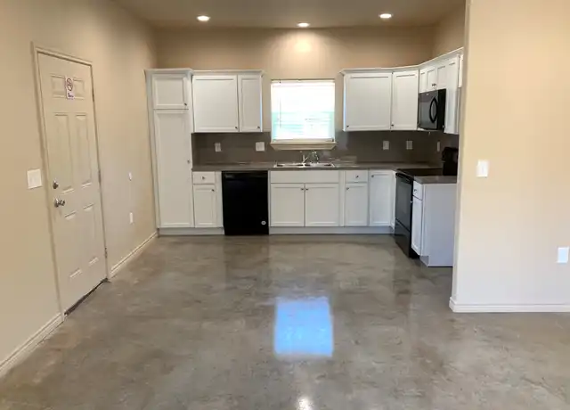 Property at 2306 Paul Ave, Lufkin, TX, 75901, 3 beds, 2 baths, [object Object]