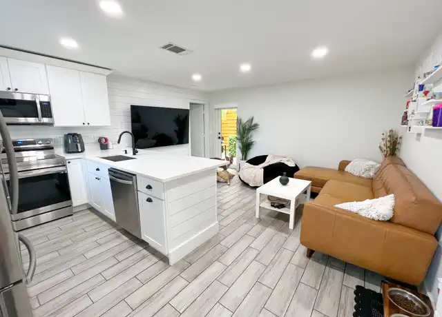 Property at 7701 NW 56th Ave #3, Pompano Beach, FL, 33073, 1 bed, 1 bath, [object Object]