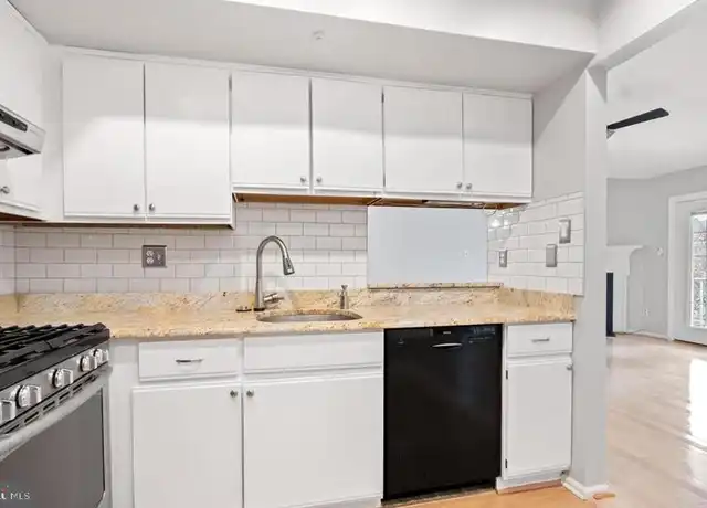 Property at 6 Belmont Sta, Southampton, PA, 18966, 2 beds, 2 baths, [object Object]