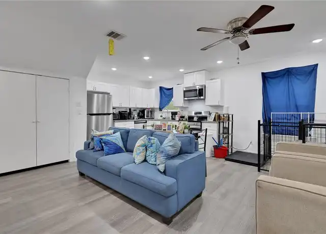 Property at 9405 Madera Rd Unit B, Houston, TX, 77078, 3 beds, 2 baths, [object Object]