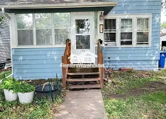 Property at 286 Hamline Ave S, Saint Paul, MN, 55105, 4 beds, 2 baths, [object Object]