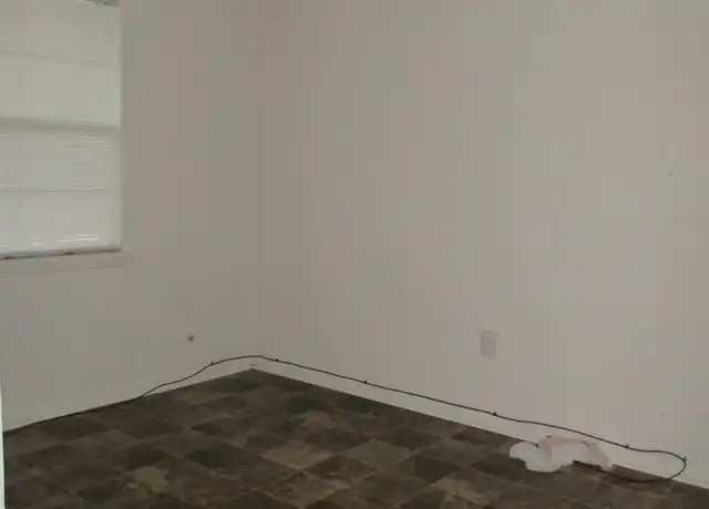 Property at 108 East Avenue B Unit 02, Lampasas, TX, 76550, 2 beds, 1 bath, [object Object]