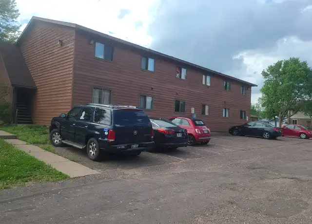 Property at 830 Macomber St, Chippewa Falls, WI, 54729, 2 beds, 1 bath, [object Object]