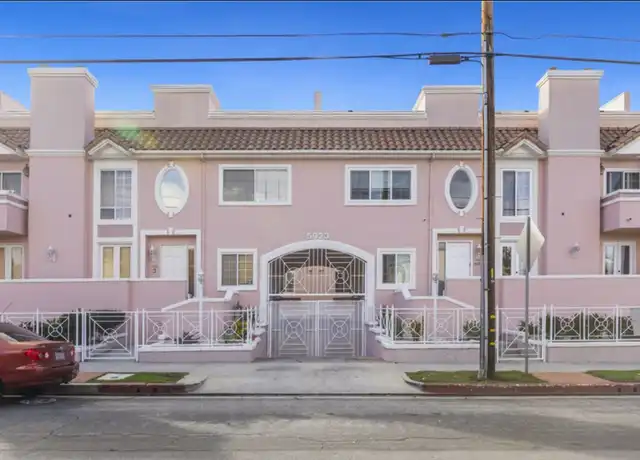 Property at 5923 Etiwanda Ave #107, Tarzana, CA, 91356, 1 bed, 1 bath, [object Object]