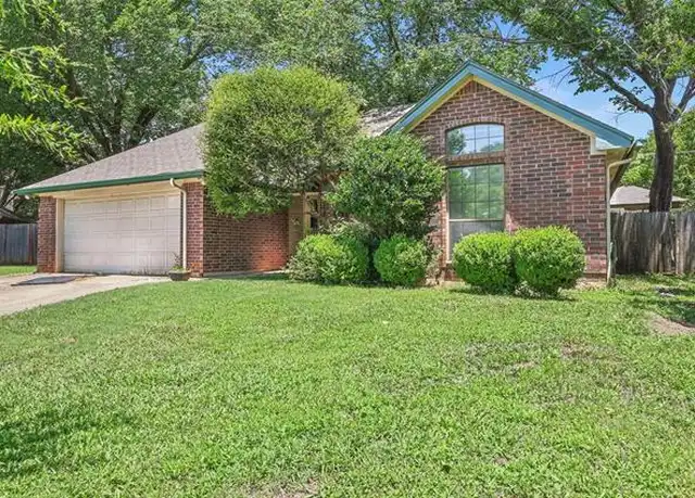Property at 5710 Autumn Wheat Trl, Arlington, TX, 76017, 3 beds, 2 baths, [object Object]