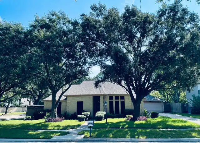 Property at 1020 Sugardale Ct, Sugar Land, TX, 77498, 4 beds, 2 baths, [object Object]