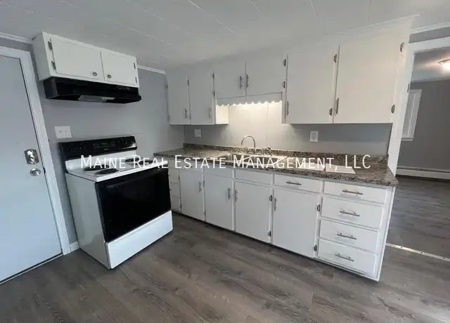 Property at 159 College Ave Unit 3, Waterville, ME, 04901, 1 bed, 1 bath, [object Object]
